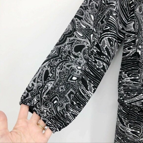 Cache Women’s Blouson Dress  Size M Paisley Print Black & White Button Up V Neck - Picture 4 of 10